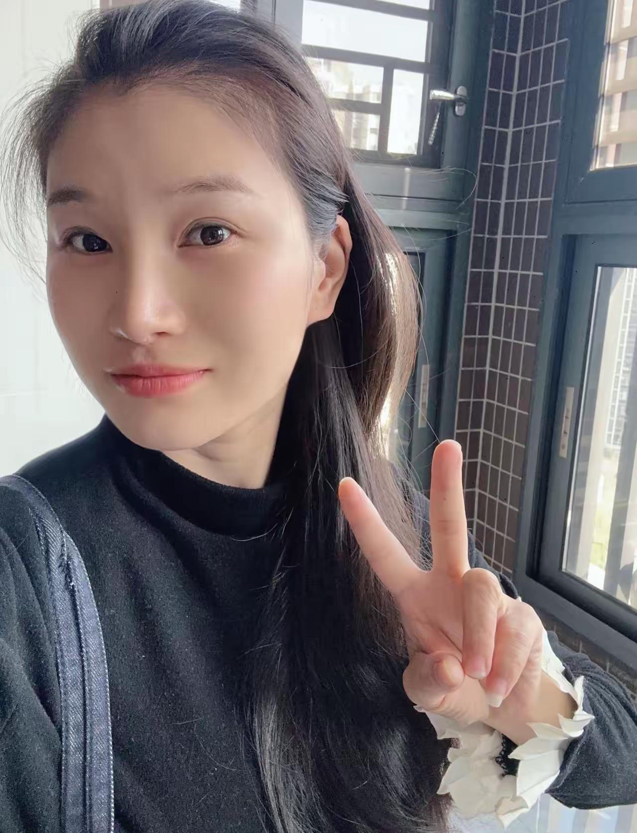 在你眼里，什么样的女人最漂亮剪刀手