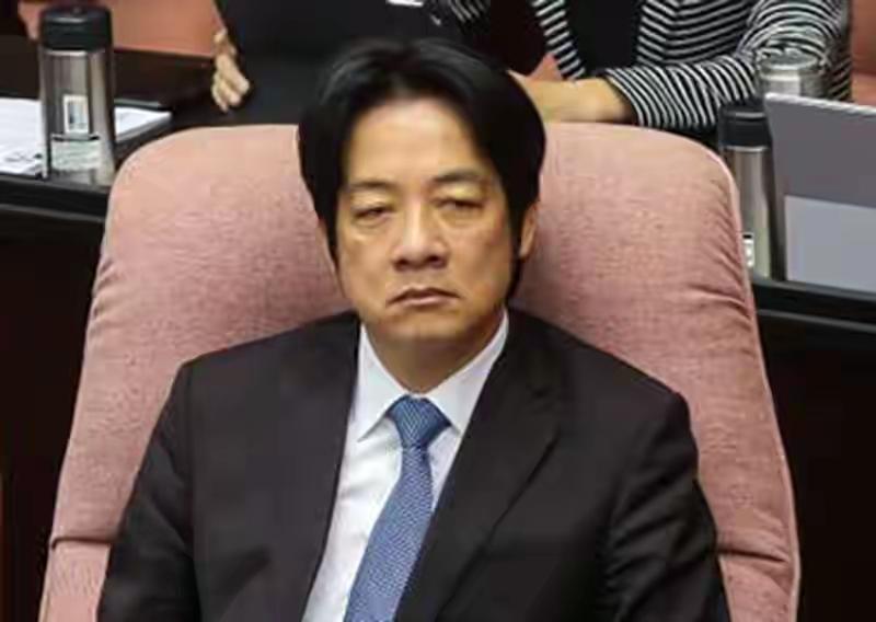 自寻死路！赖清德为对抗大陆出台疯狂举措！

近日，赖清德当局为讨好美国、巩固自身