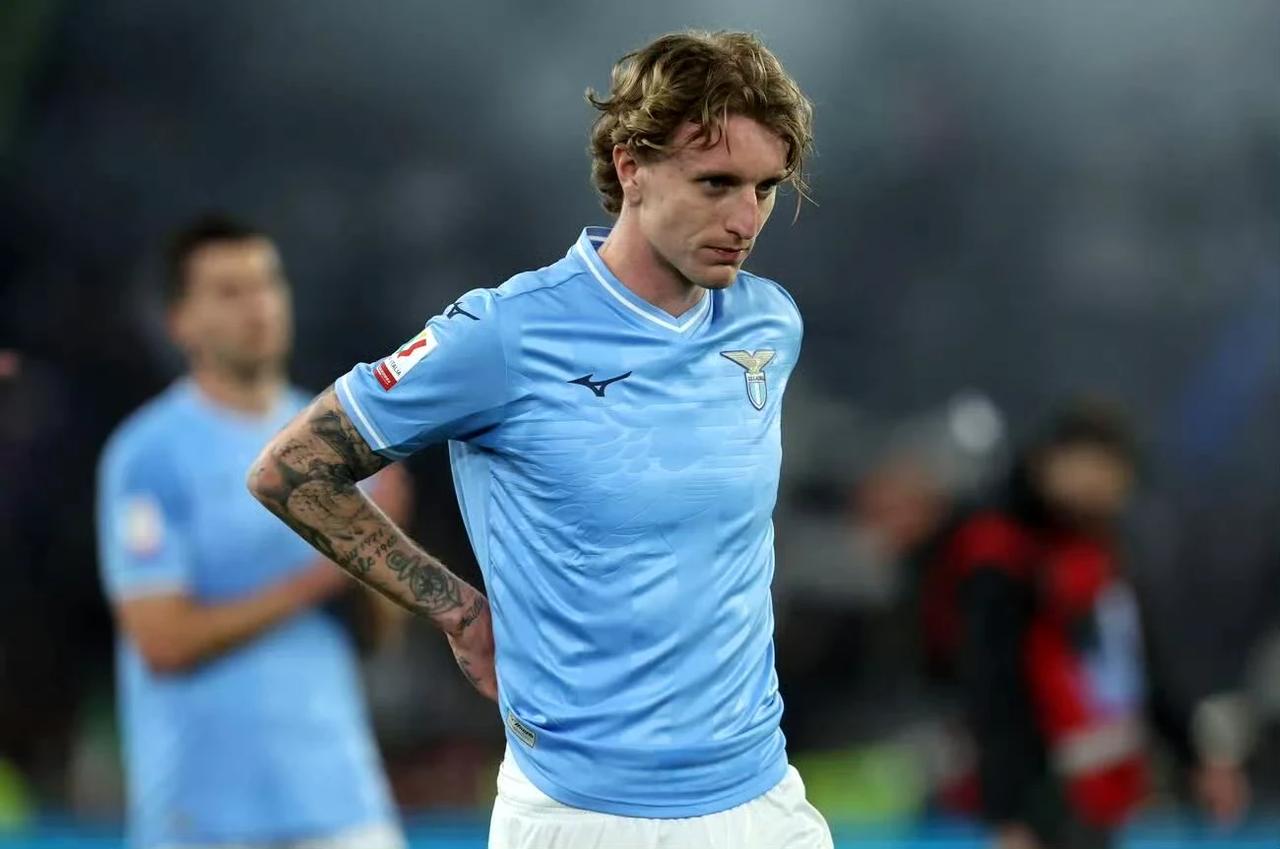 🇮🇹
命运多舛的罗维拉
他不在图多尔的阵容之中
未来要不继续流浪，要不在拉齐