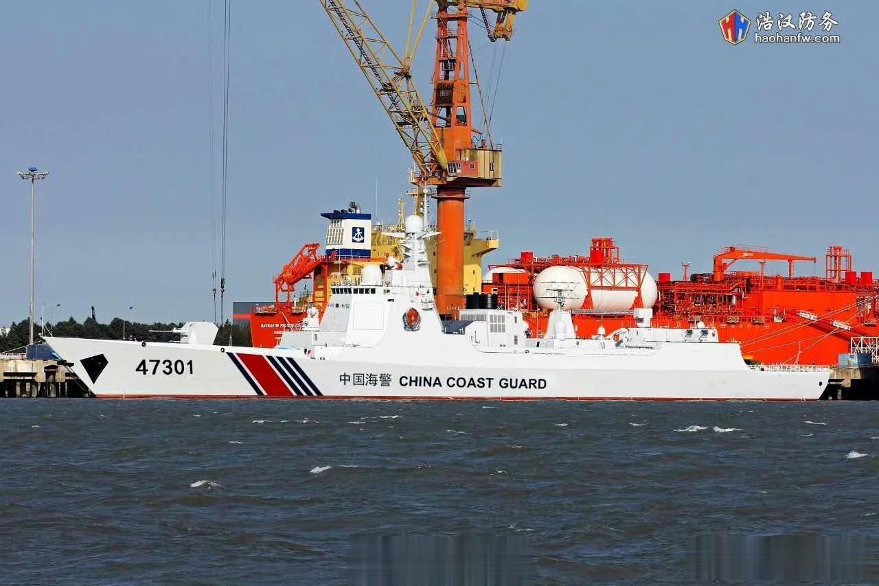话说，海警版的054A首舰已经下水了，而且看起来未来建造数量并不会少，那以后会不