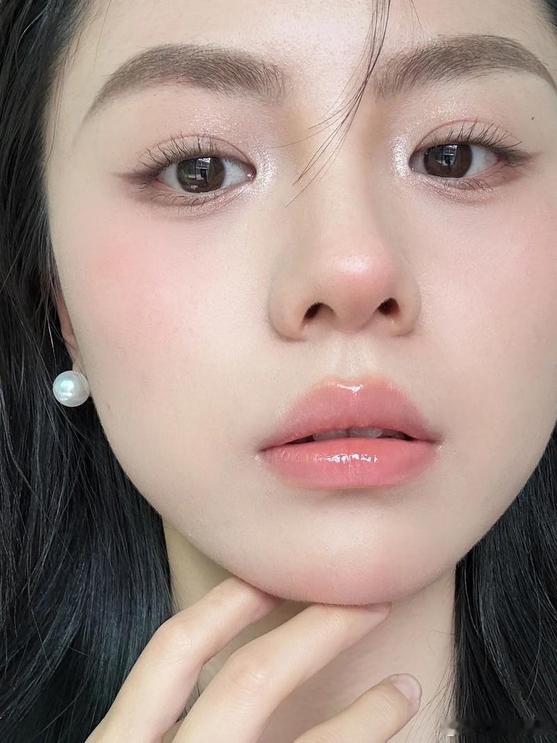 身体上的任何一块皮肤都比脸要好中国人、全懂愛脸！，所以脸最值钱。也叫不要脸的坑了