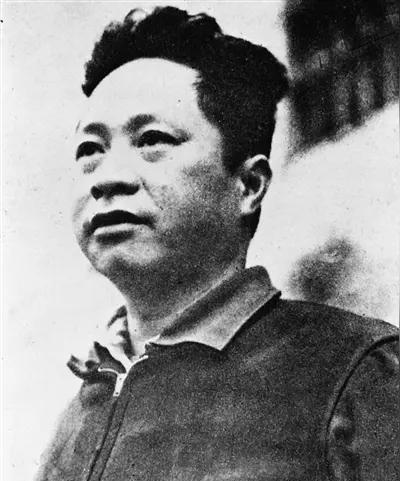 广州起义前，时任广州市公安局局长的朱日晖对张发奎说：“叶挺现在已经到广州了，是不