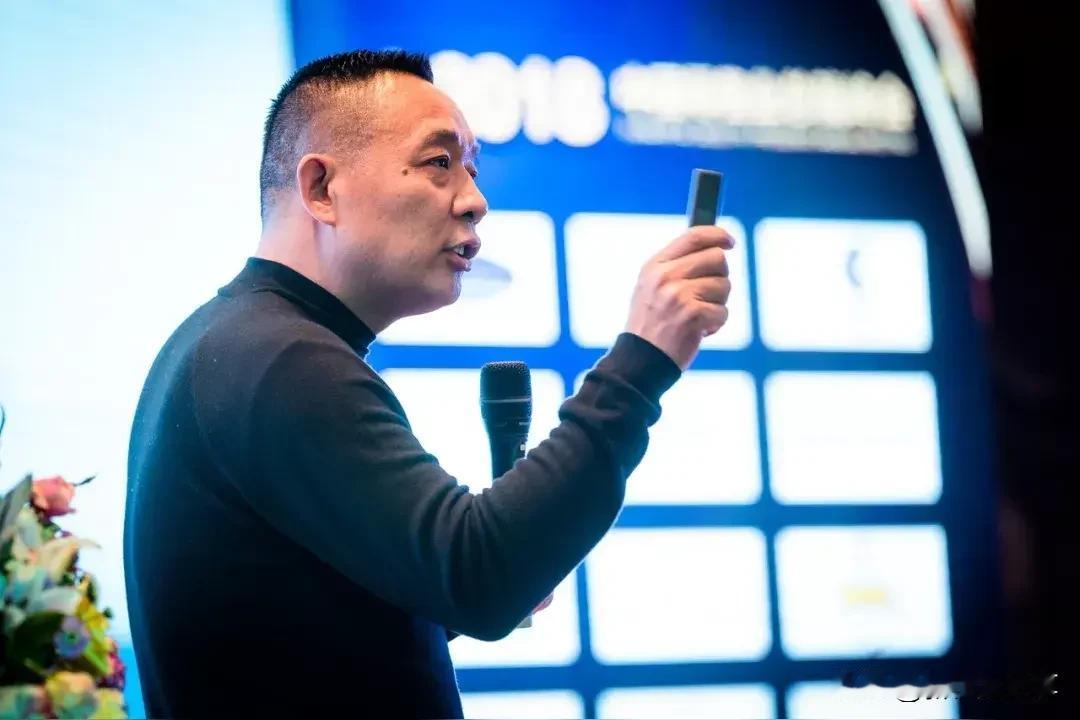于东来一夜之间上了热搜，标题为：严禁员工之间借贷！取消奖金和晋升，严苛的规定挽救