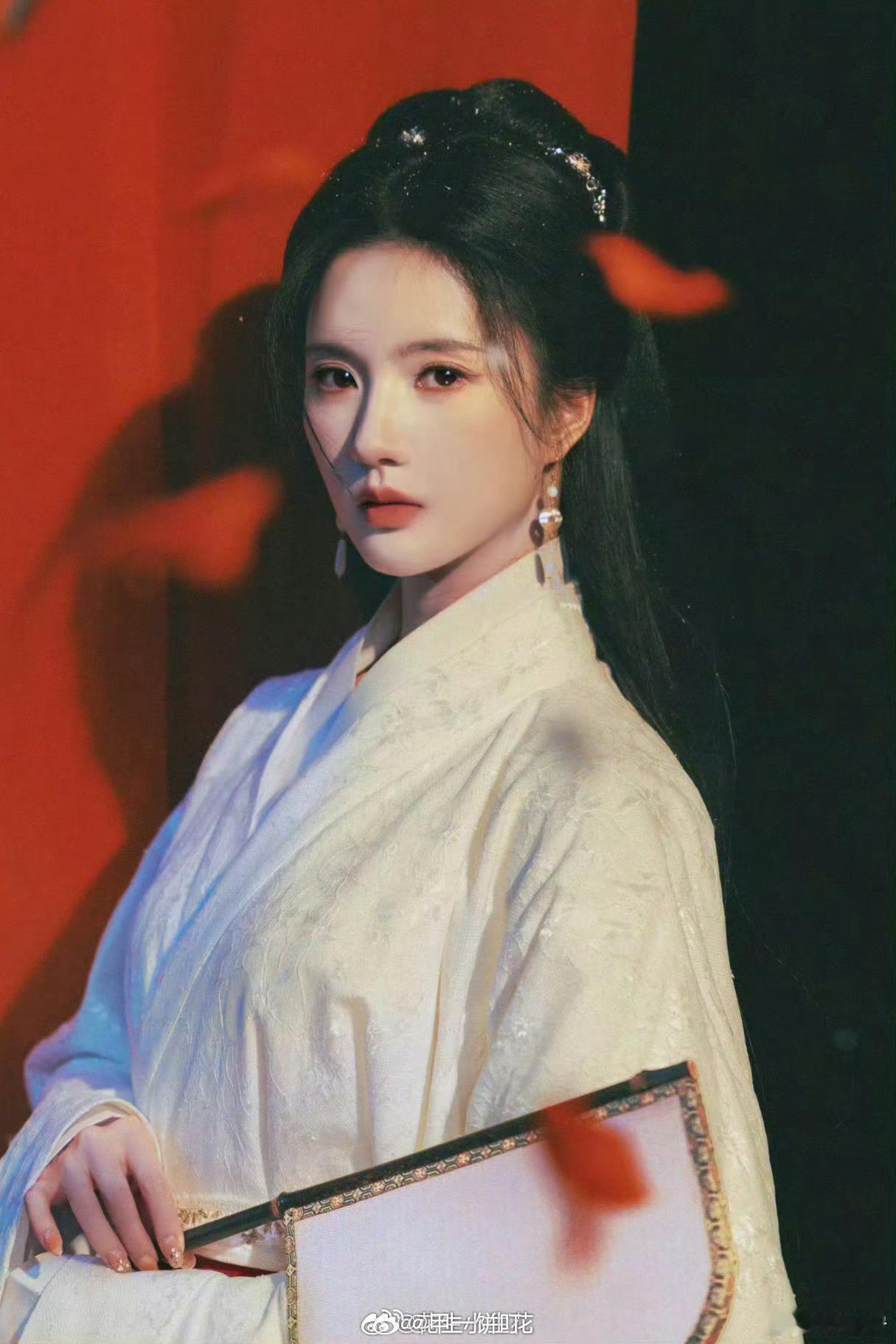 电视剧《公主》横店开机主演：刘些宁出品：优酷开机时间：6月中旬拍摄周期：75天拍