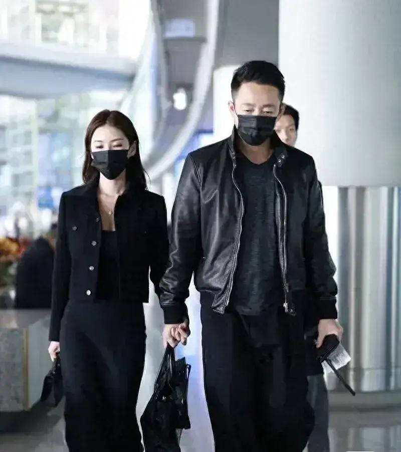 以前真的很羡慕s和汪的爱情，他们那时的眼神是骗不了人的，只是真心换不到永恒不变的