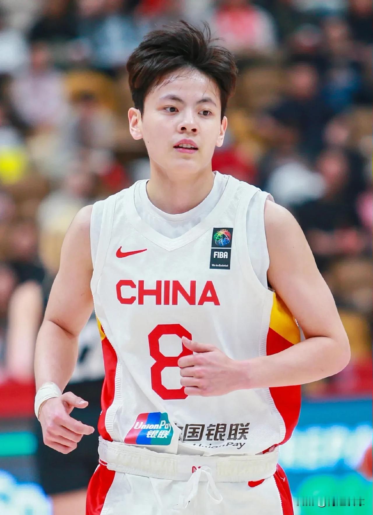中国女篮三场热身赛全胜，离开了李梦，女篮仍然有三大得分点！

第一点：中锋张子宇