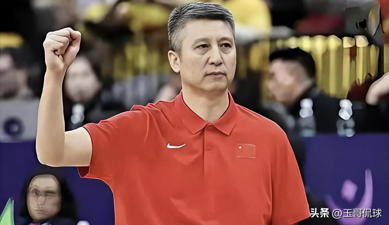 中国男篮主帅郭士强的执教表现如何近十年中国男篮最好的教练，至少带队有成绩，近十年