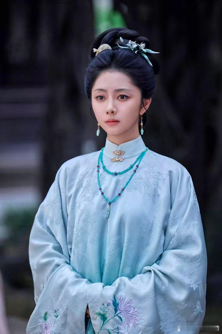 谭松韵一天想让剧粉哭几次谭松韵是要一个接一个告别吗 看着她认真和每个角色道别，想