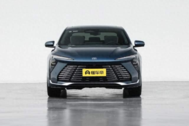 静态探访2027款别克君越：从家用日常视角看智享版实际配置表现