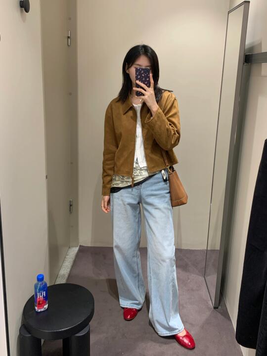 春天哪能不穿牛仔裤+红色单鞋啊？！