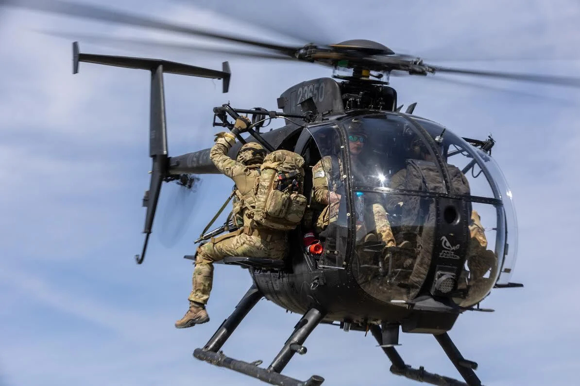 美军这次的“救援行动”的演习报道，被 x 用户翻出来了。最耐人寻味的是日期和地点