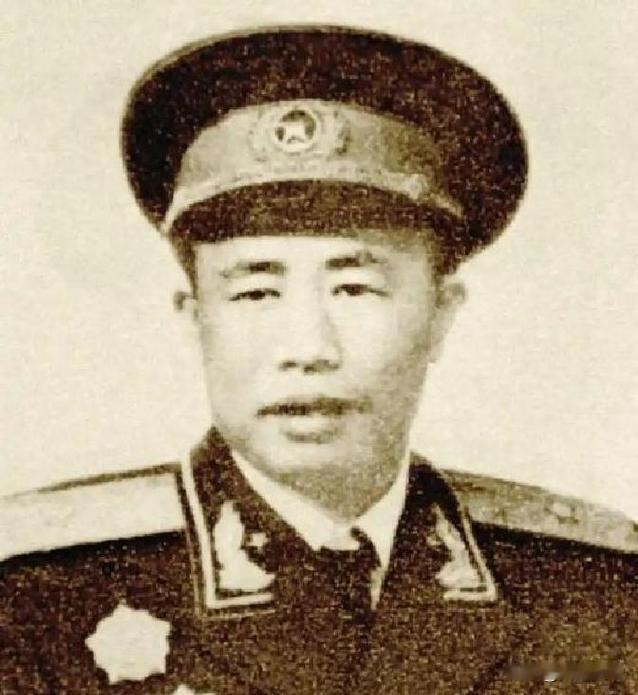 55年授衔现场，毛主席审阅将军名单脸色突变：难以置信“井冈山籍的将军只有1个”？