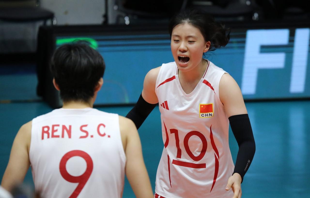7月5日，中国U18女排3:1淘汰越南，晋级4强，并获得参加明年U19世锦赛的资
