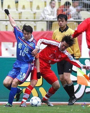 感冒得早睡，就不等更多信息啦，直接贴客场挑战云南玉昆的赛前链接墙。😊😊😊?