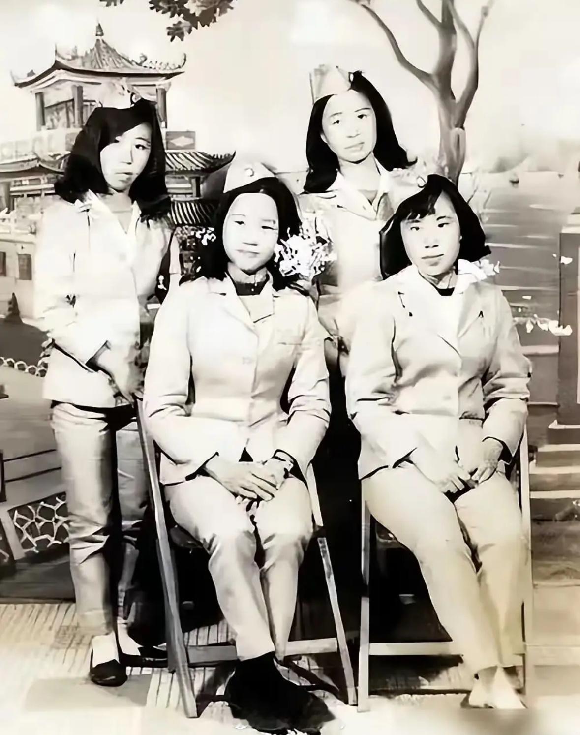 1950年春，一支队伍进入福建三元县山区，准备清剿当地的一股匪徒。这股匪徒的头目