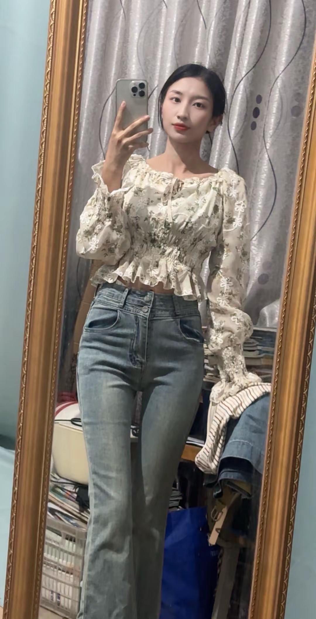 独自一人时，既是兵也是将，无依无靠时，自己就是千军万马。成长就是学会心平气和的面