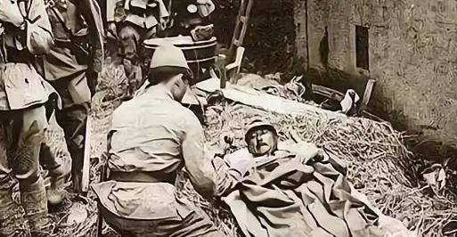 1939年，曾大肆屠杀南宁百姓的日军少将中村正雄被击中腹部，身受重伤，军医为了取