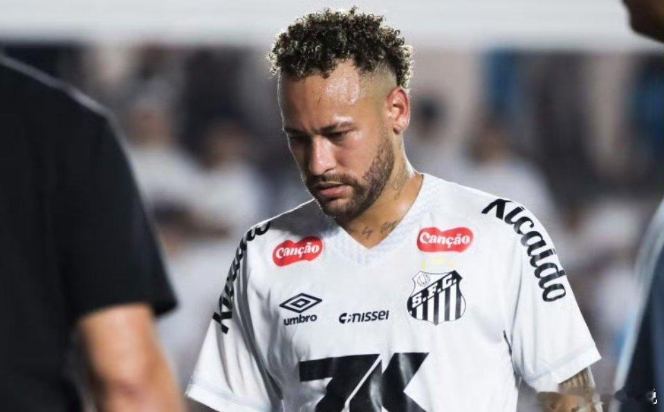 内马尔回应落选我愿称之为梅罗之后最强人也是最可惜、最遗憾的人 