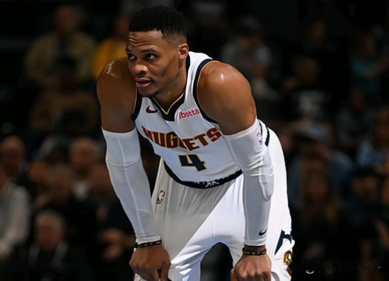 威少砍下生涯第200次三双！NBA常规赛，掘金对阵灰熊的比赛当中，威少砍下了生涯