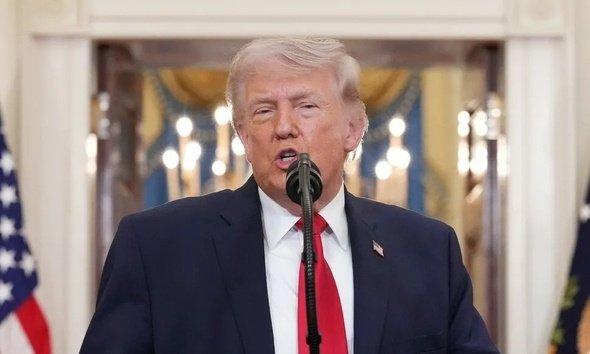 特朗普在白宫复活节午餐会上的一番话，算是彻底撕下了伪装，把美国当下最真实、最讽刺