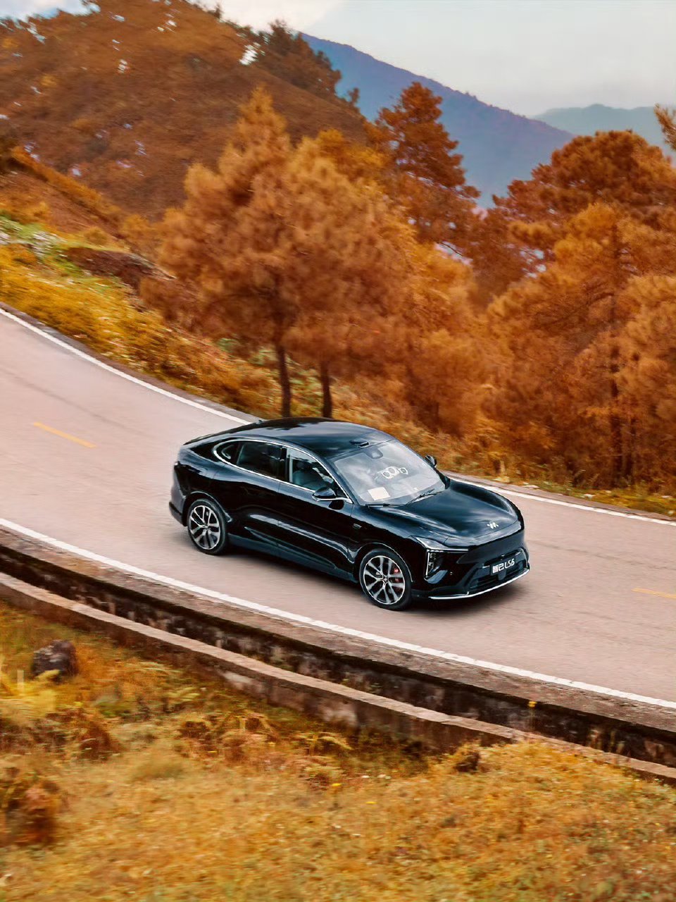 新车电池为何越做越大汽场全开 新能源电池越做越大需要分成两个方面来看，纯电越做越