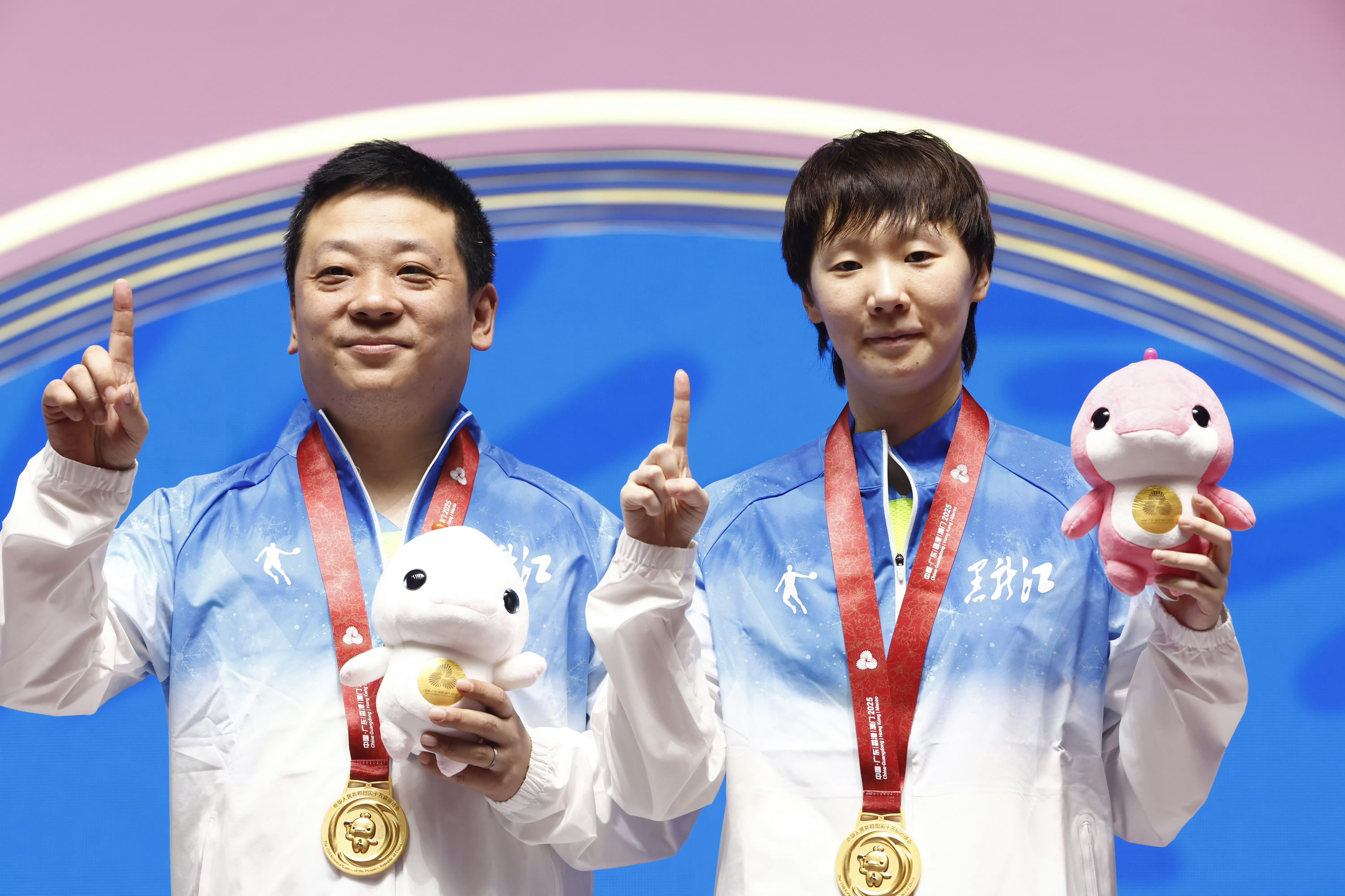 最美好的就是王曼昱卫冕成功