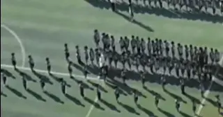 教师脚踢小学生，广西南宁通报