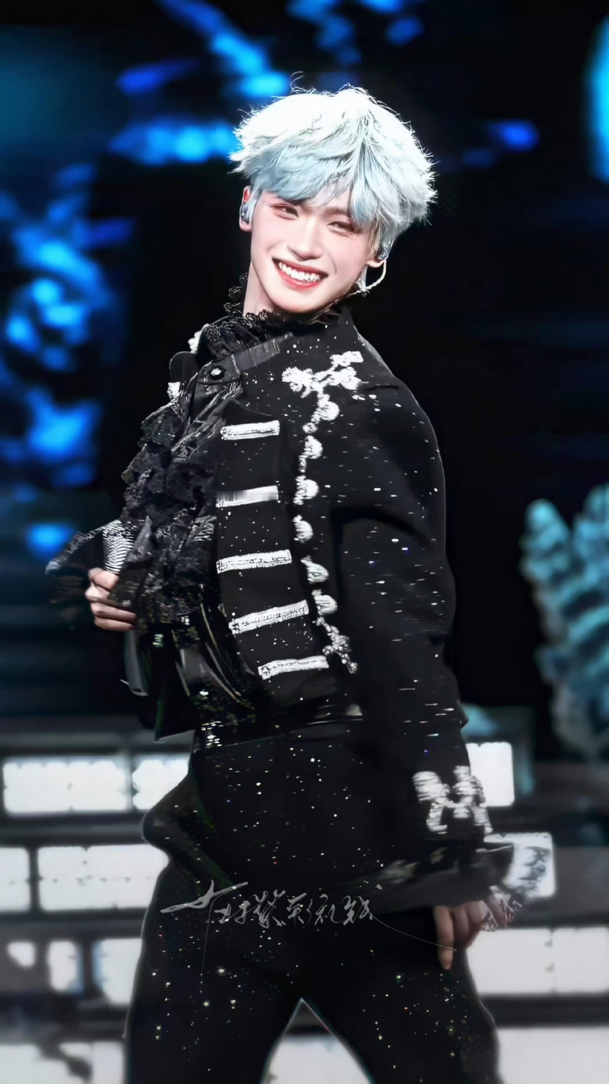 wok，梓渝一旦施展妲己魅惑技能 直接Penta Kill，团灭…