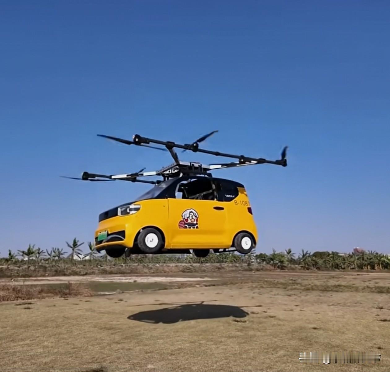 整活这方面还得看宏光MINI，最近越来越喜欢这小车了，非常实用。昨天发了一篇关于