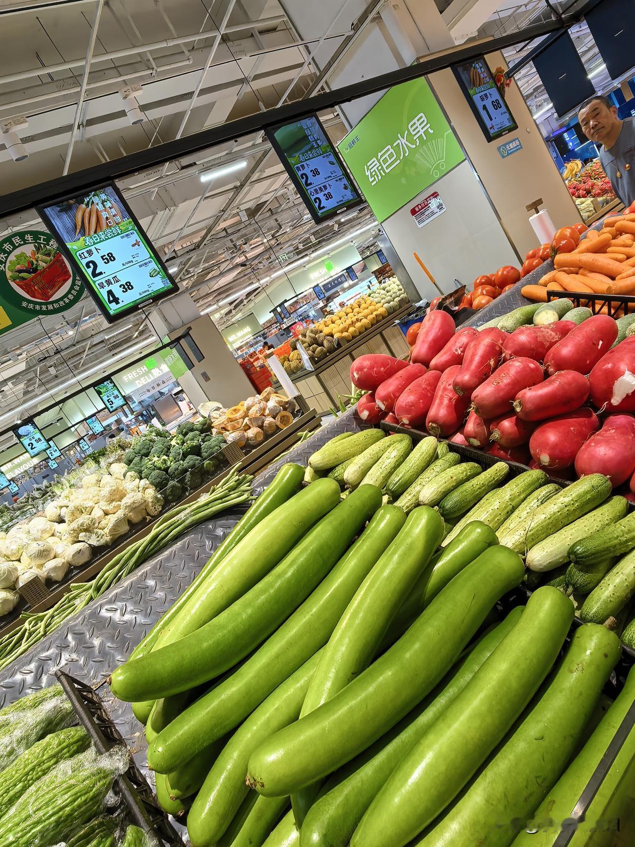 安庆曾经的长江五虎，现在沦落成老年留守城市了。但有一说一，过日子也挺好的
坐落在