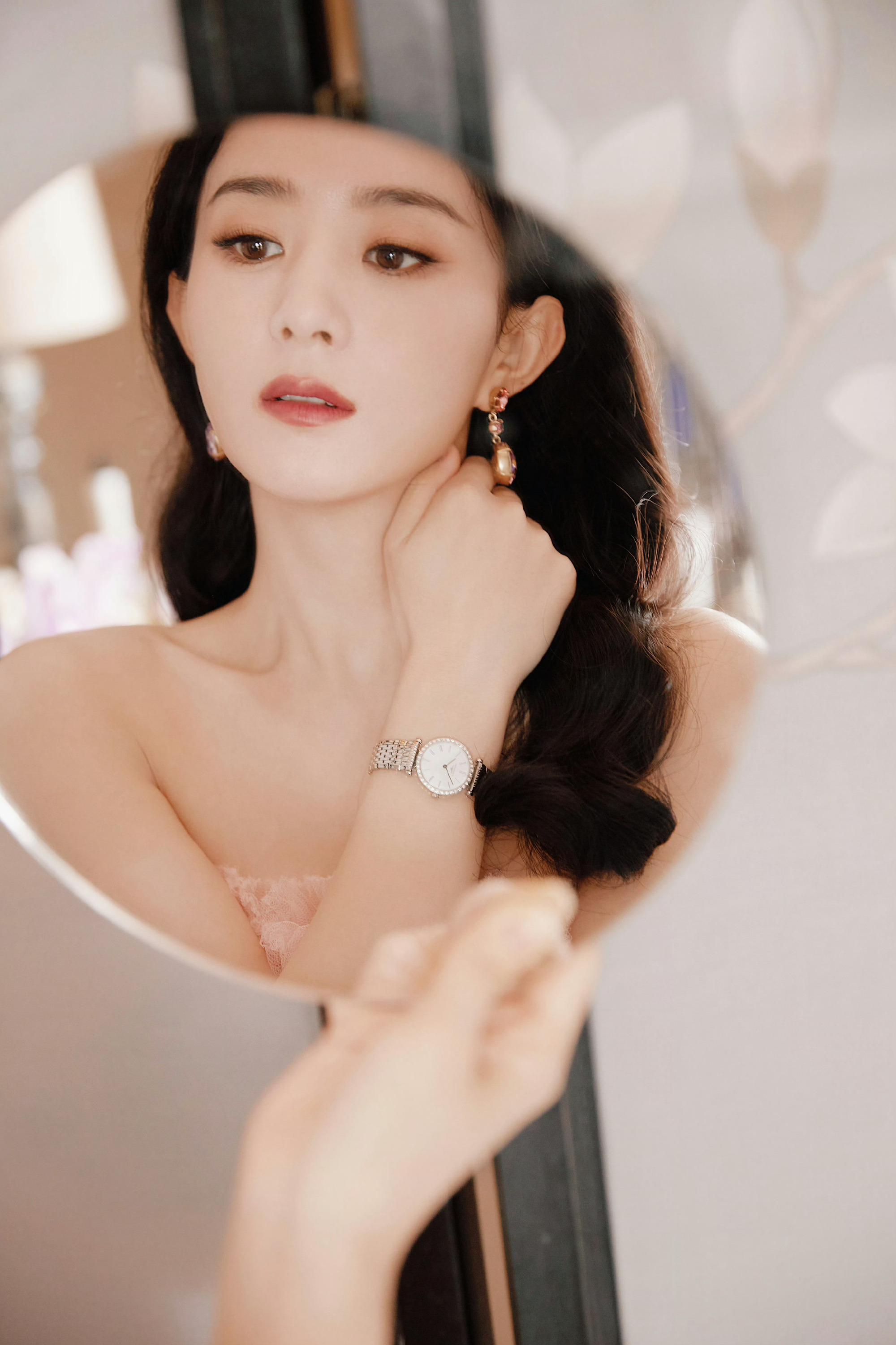 赵丽颖电影澎湖海战 zly赵丽颖黄和娘“下一次见面，一定不是屏幕上，是现场，是我
