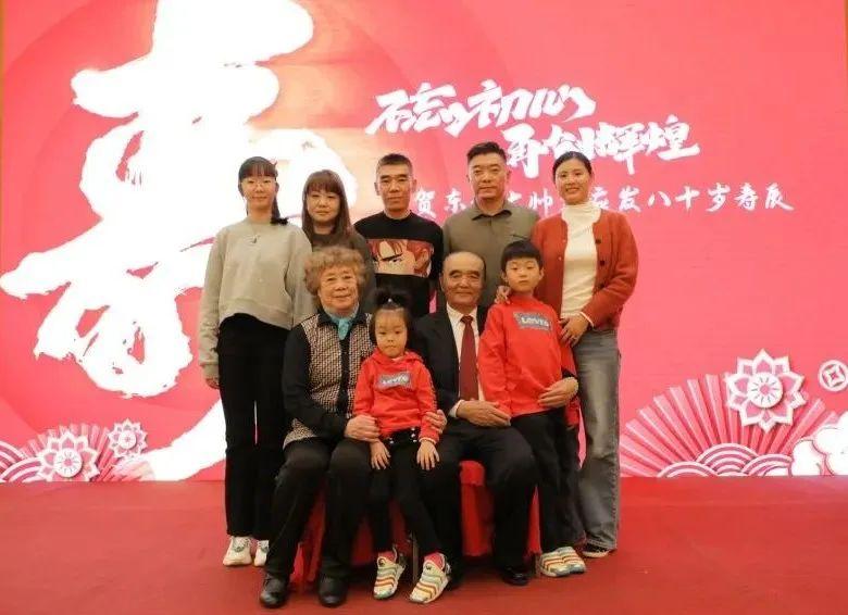 赵植萍分享李应发八十寿辰图片，前国足+辽足+大连万达众球星亮相
李应发八十寿辰庆