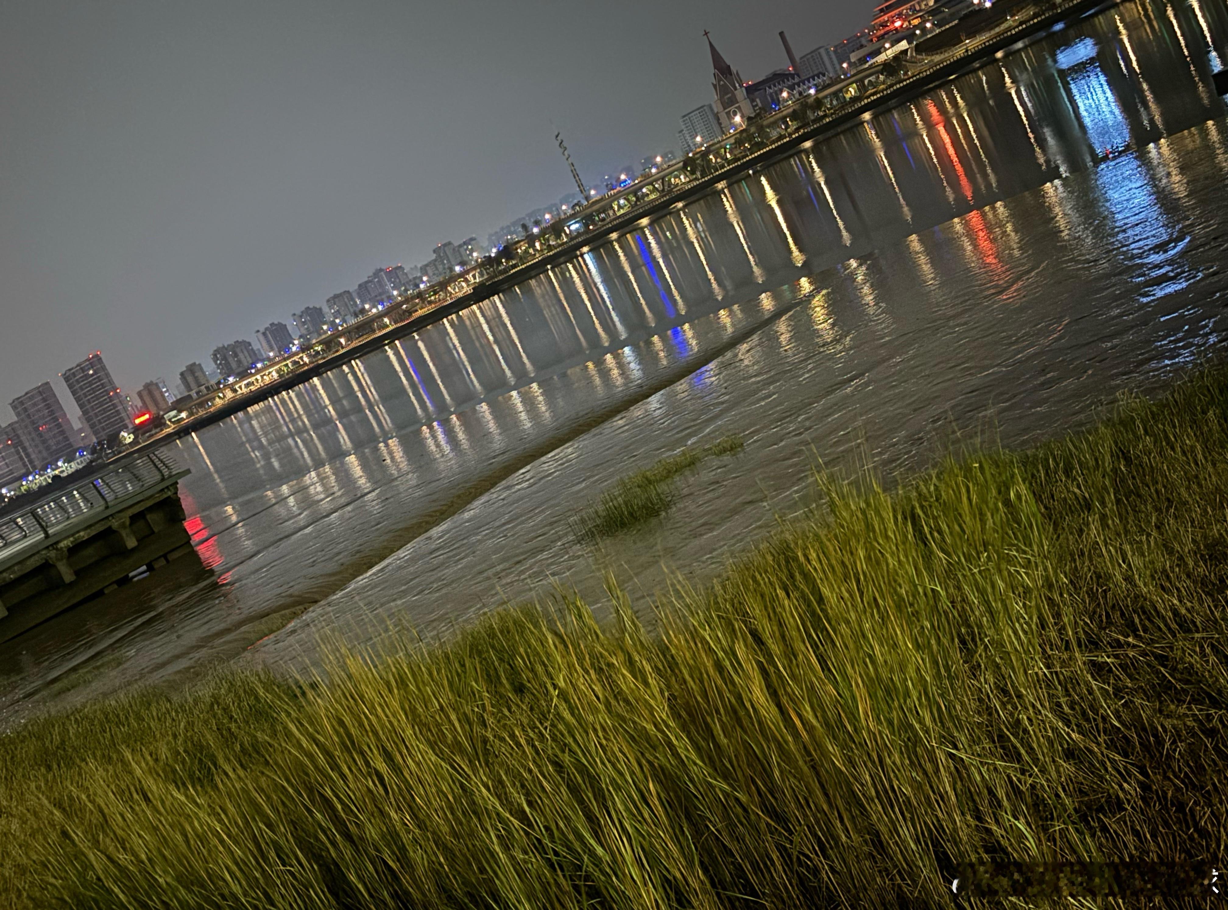 压着跑 惯看冬月寒风 