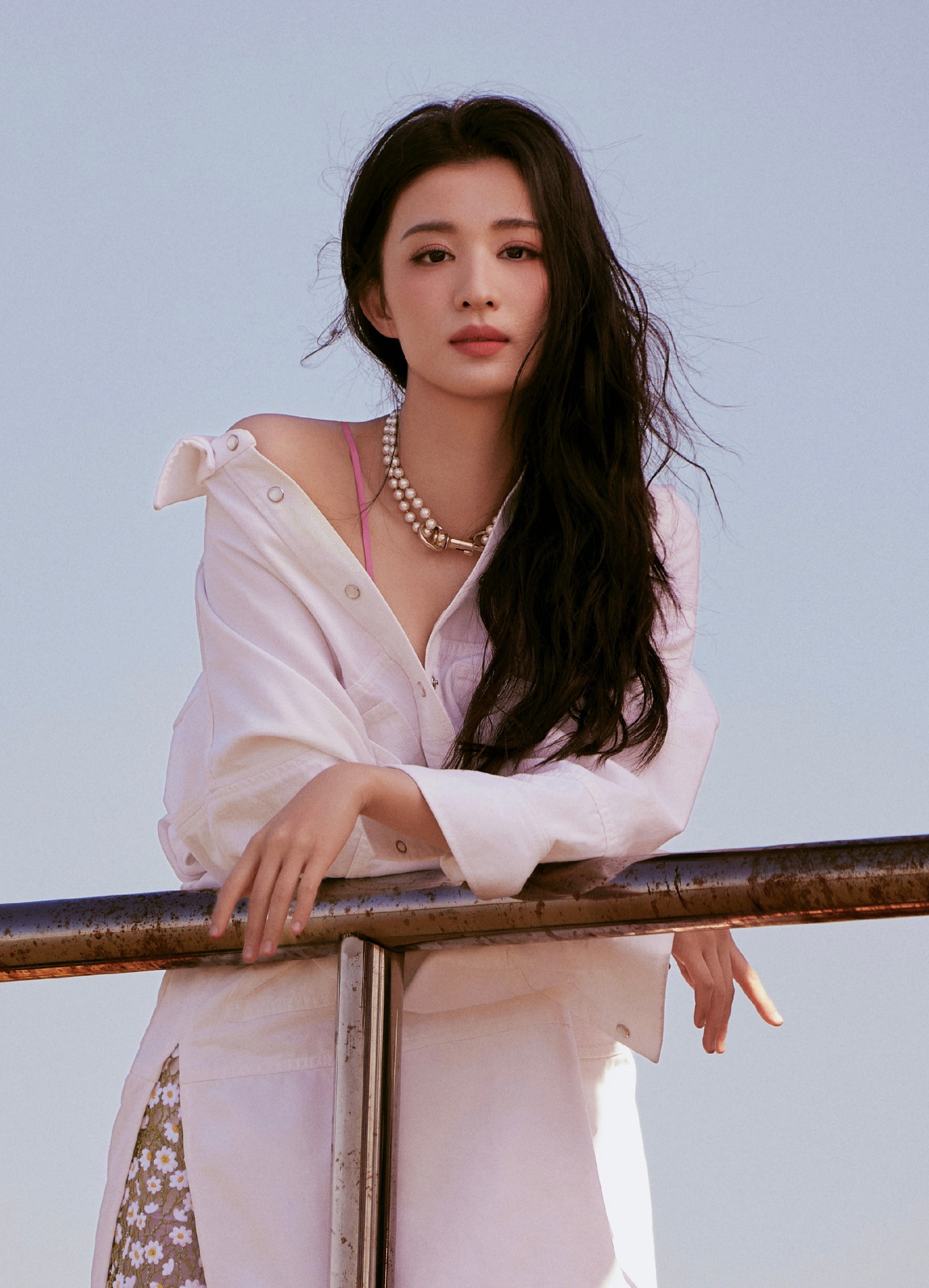 王楚然蕾丝吊带好美好性感[送花花] ​​​