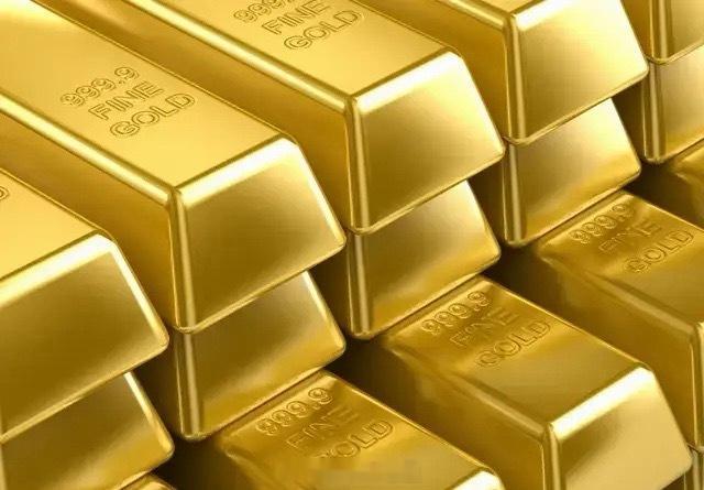 金银比暴跌至50，这可是13年没见过的低位警报，上一次这么低还是2012年。过去