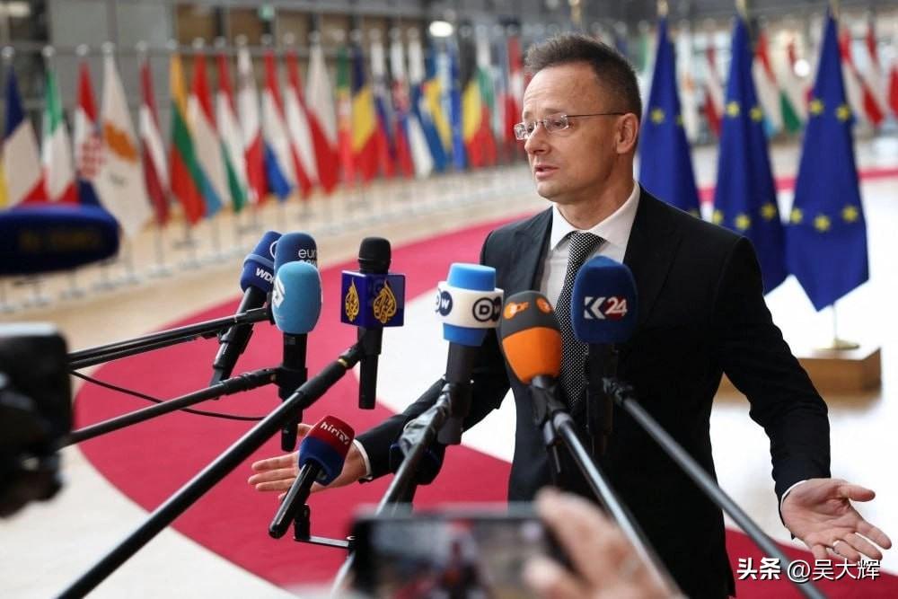 匈牙利外长西雅尔多：乌克兰封锁“友谊”管道，接机影响匈牙利选举

匈牙利外长西雅