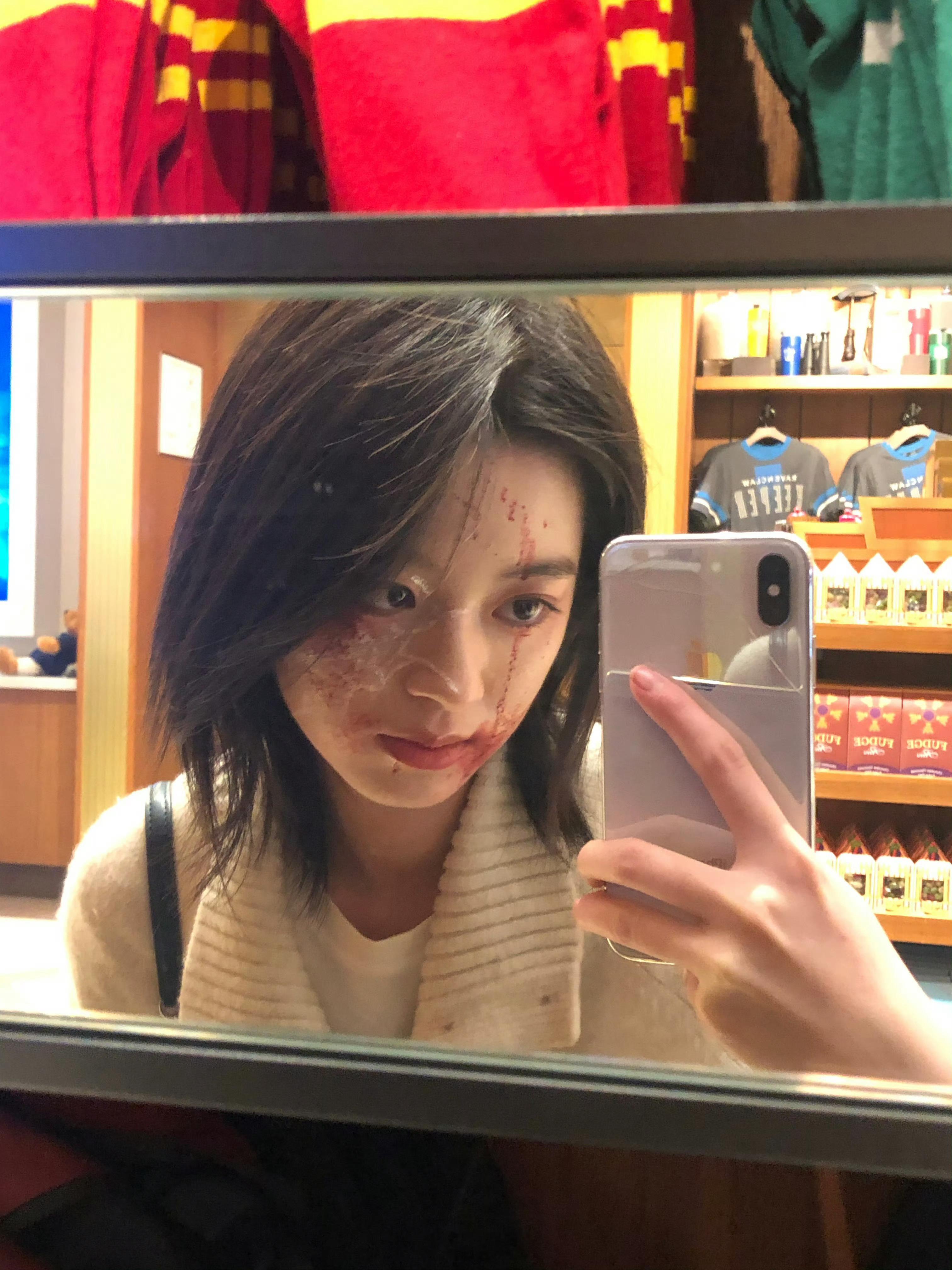 富人还在用iPhone Xs。 ​​​