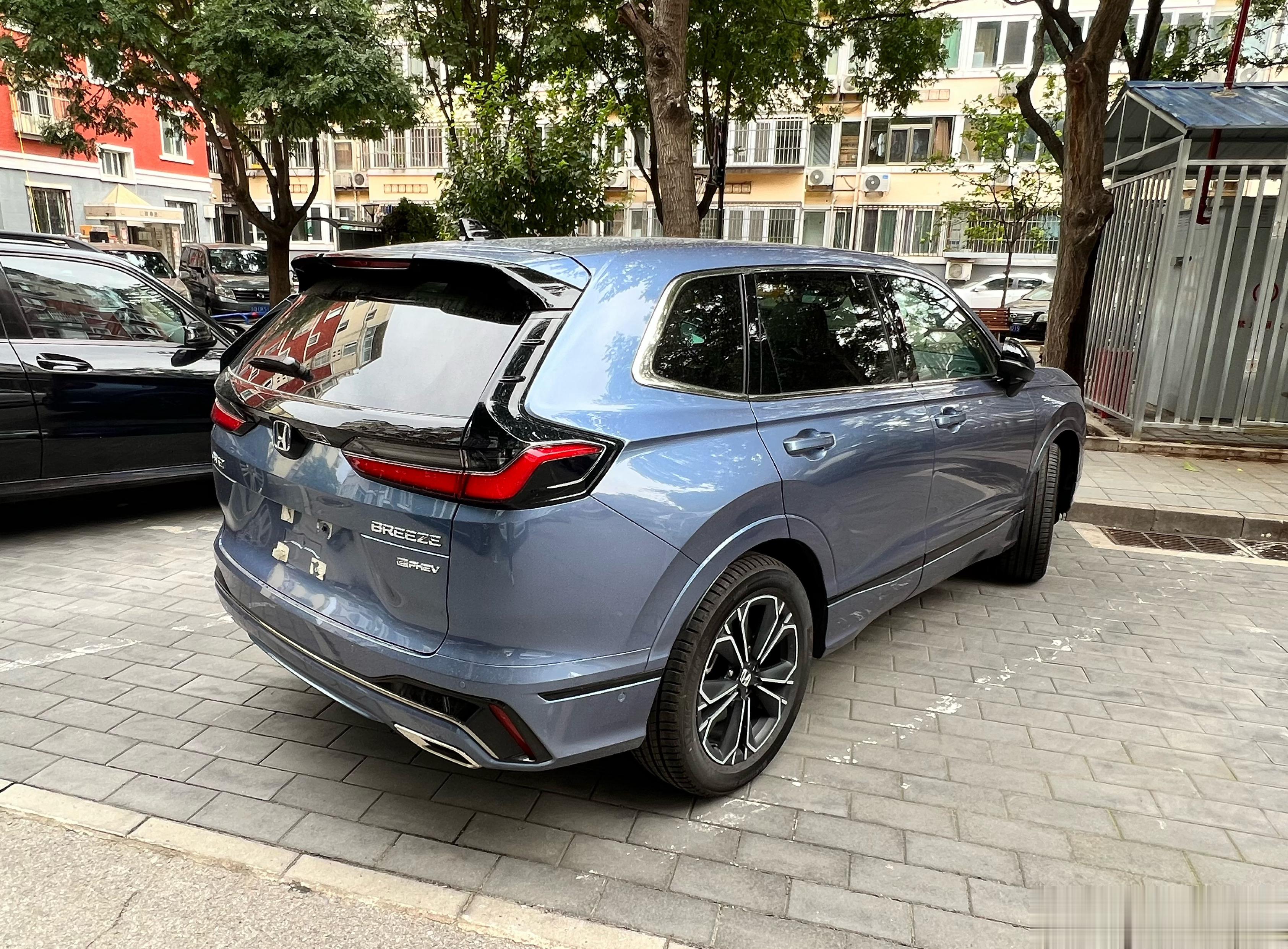 下班拿到个皓影PHEV[doge]。早上一把飙到天津的一个溶洞（两家汇合遛娃的地