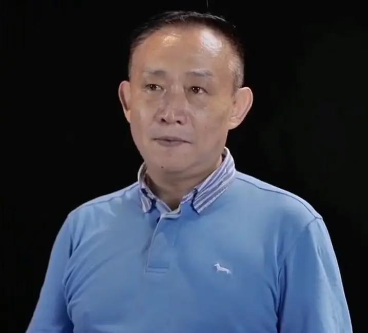 卢麒元：关于“十五五”高水平开放，我想强调一点，水、电、网、数据等民生关键领域不