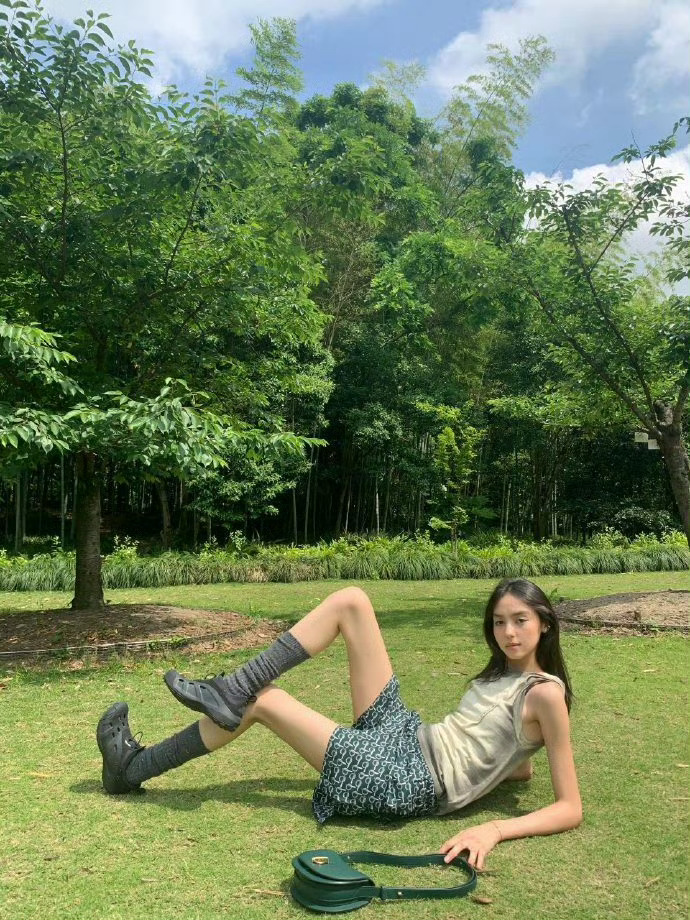 高级感头像｜女生头像极简女头｜冷门小众｜高清头像丨ins冷淡 ｜文艺范｜氛围感拉