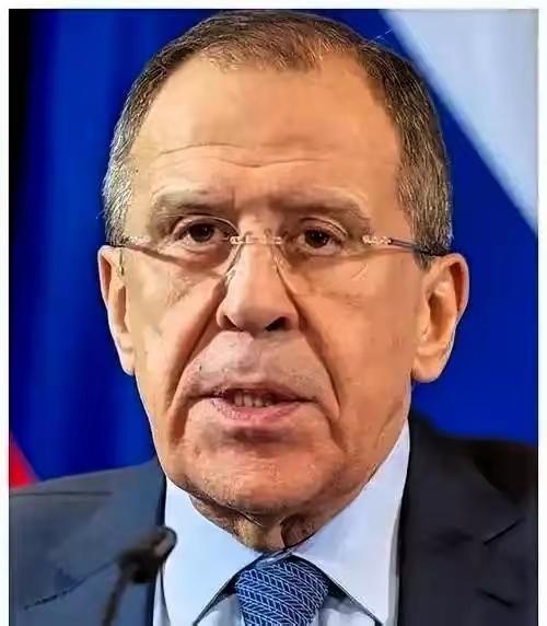 4月25日，莫斯科突然甩出一记震碎全球政坛的“重磅炸弹”！干了快20年外长的拉夫