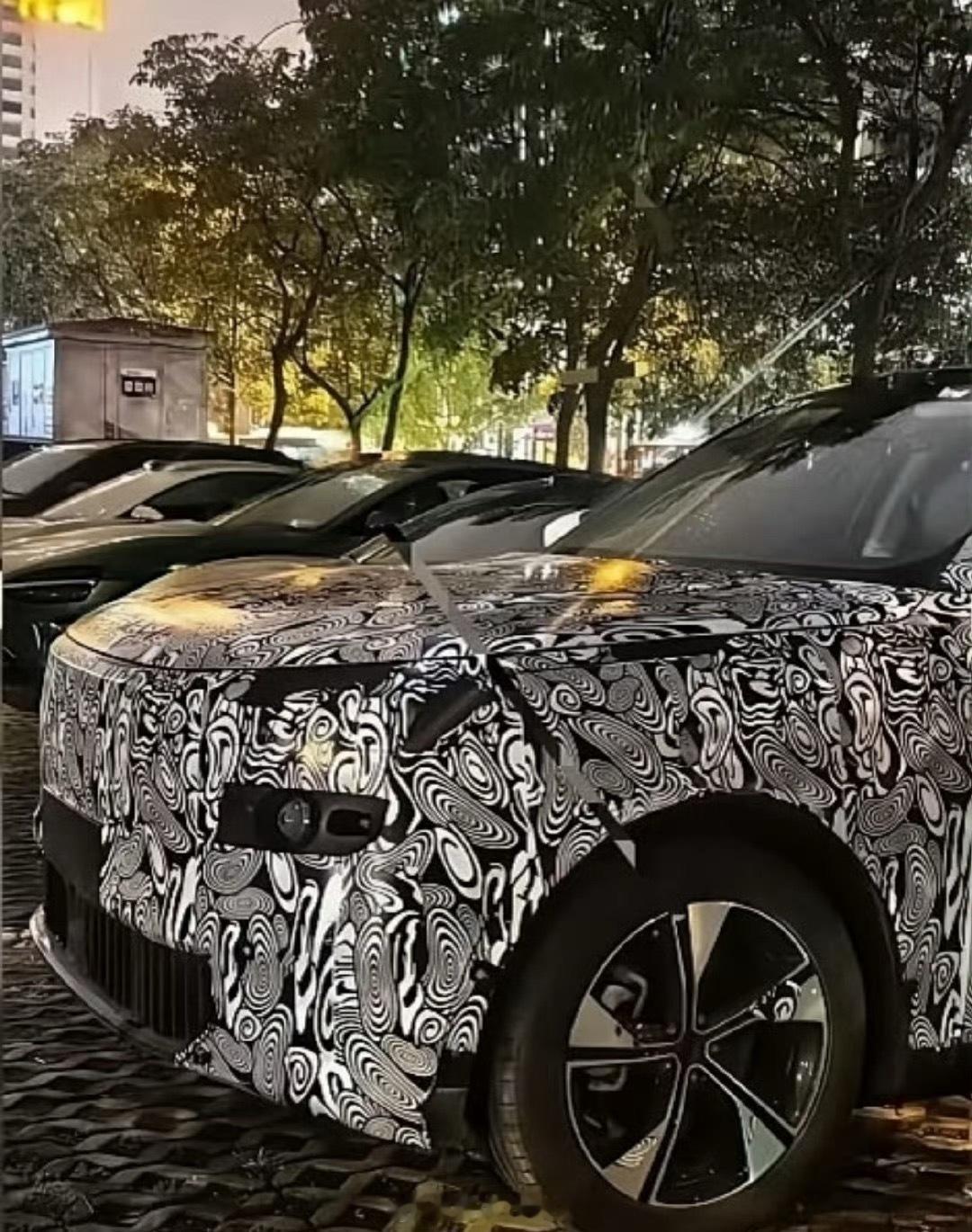 领克 800 的谍照？领克308_IO新能源汽车