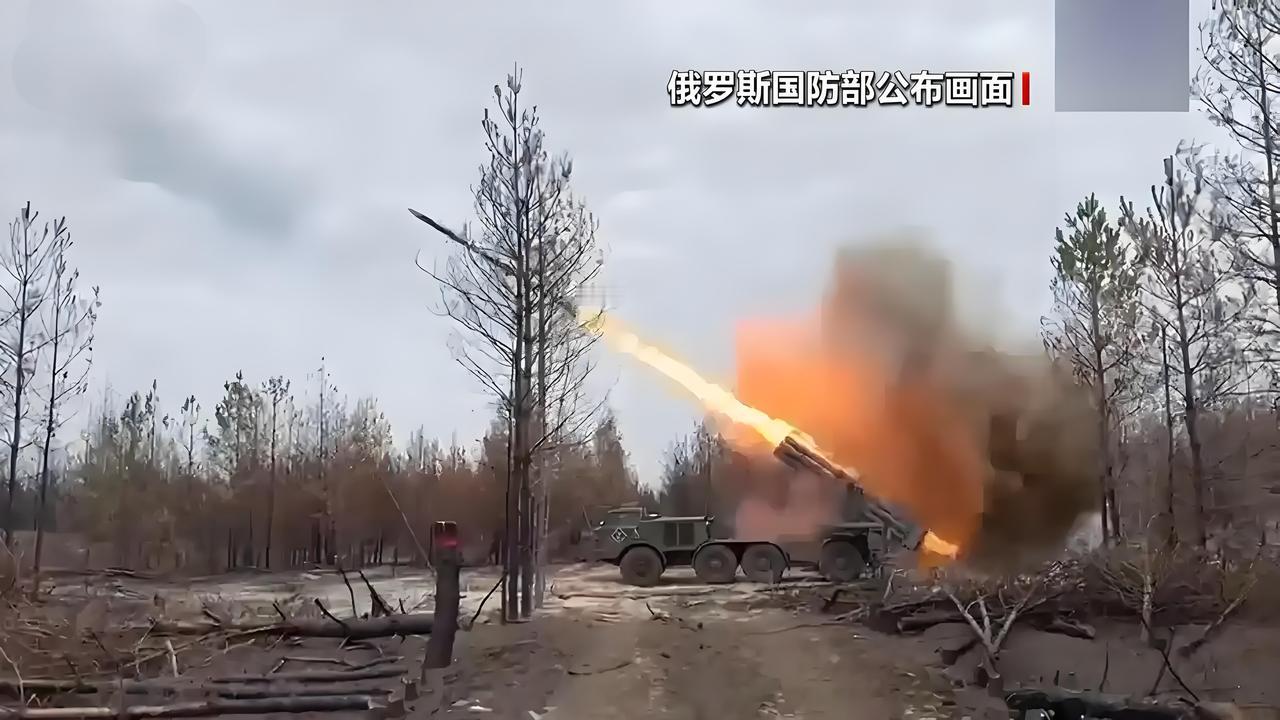 “斩首”普京失败后，乌克兰向莫斯科发动饱和打击，泽连斯基已经豁出去了。
 
俄乌