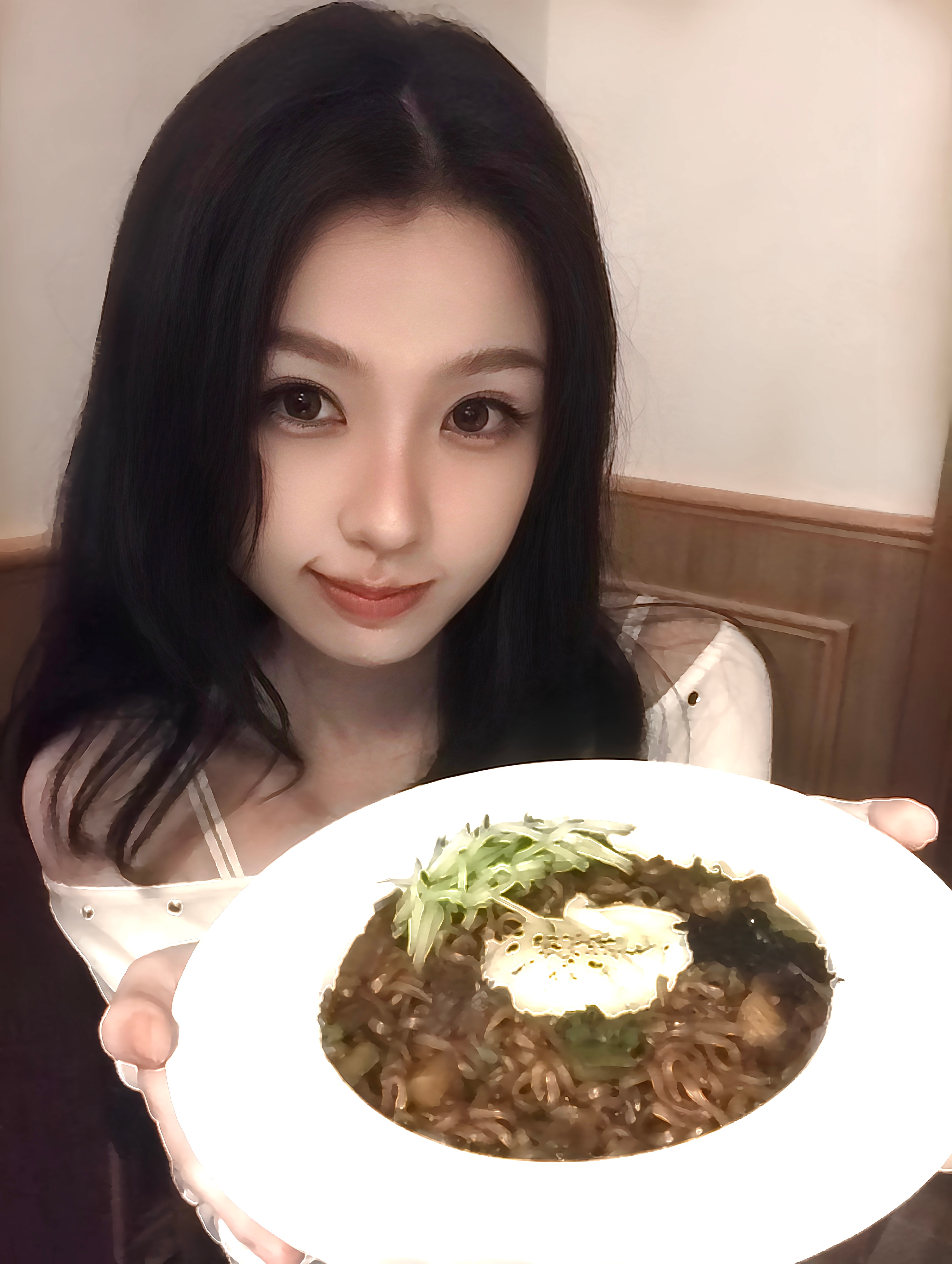 这里有只小猪邀请你一起吃饭虞书欣 ​​​