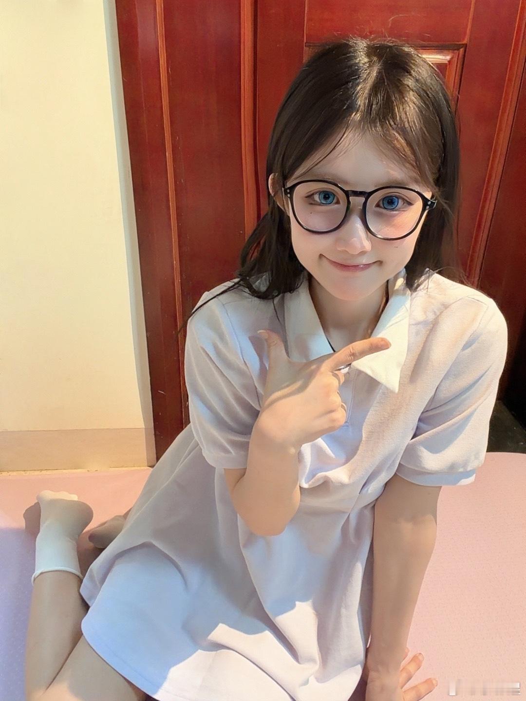 感觉这张好可爱