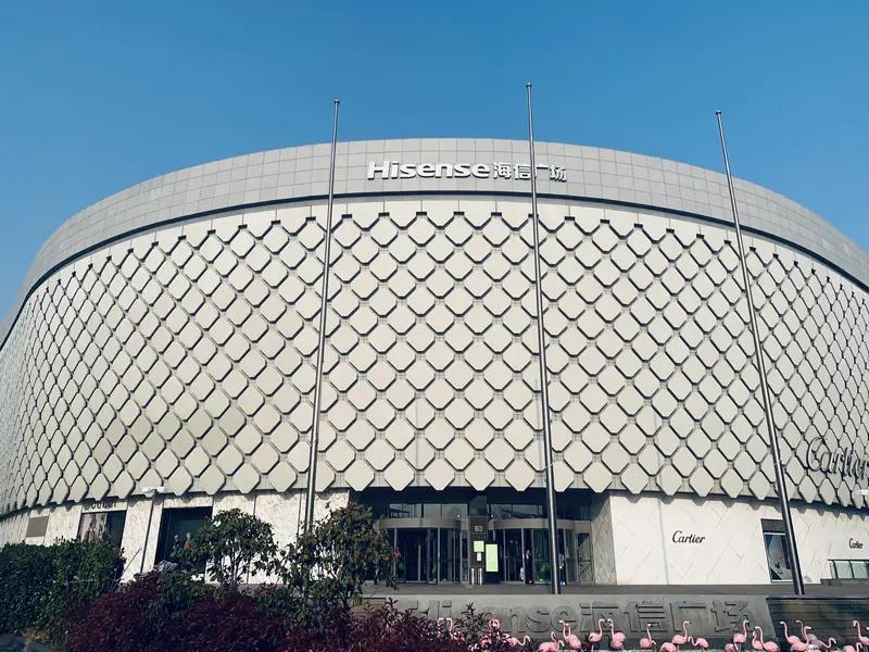 咱做买卖，向来是一分钱一分货。多三两铜就多卖五百，这账得掰扯明白：是铜价涨得离谱