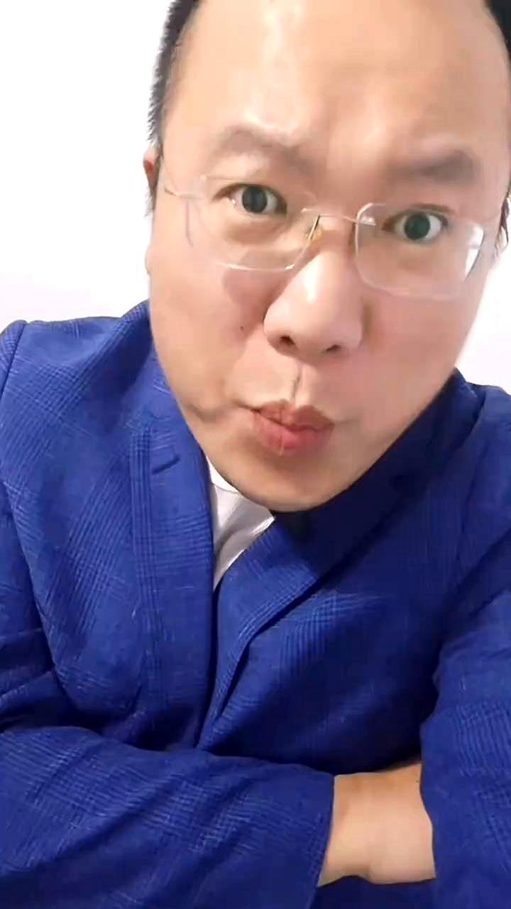 谢苗新片上映2天，票房不足800万，被院线判了死刑。
 
4.5%的排片，你没看