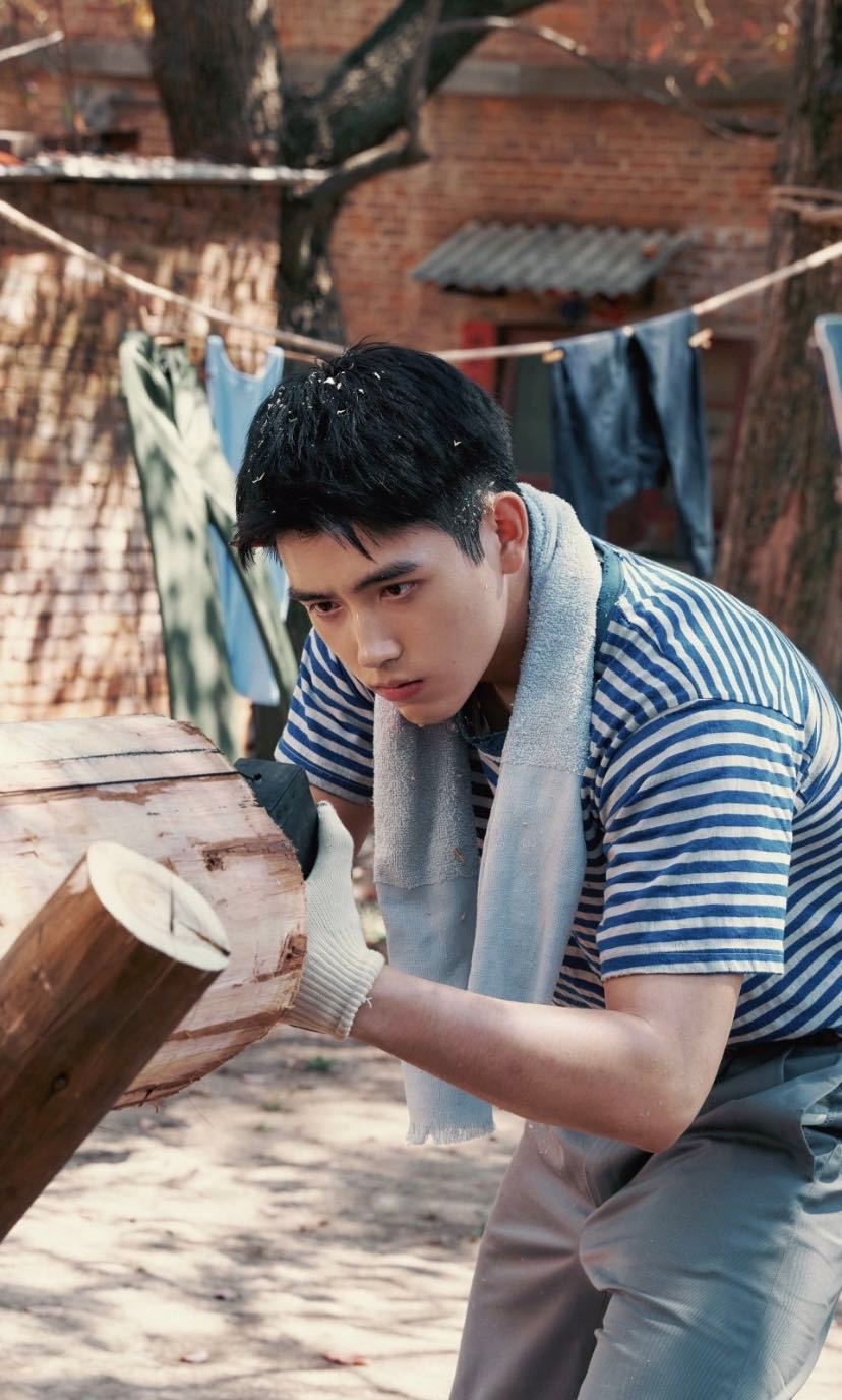 陈飞宇 爷奶喜欢的乖孙上新了谁能不喜欢我们纯真年代的爱情里的陈飞宇！！已经成为奶