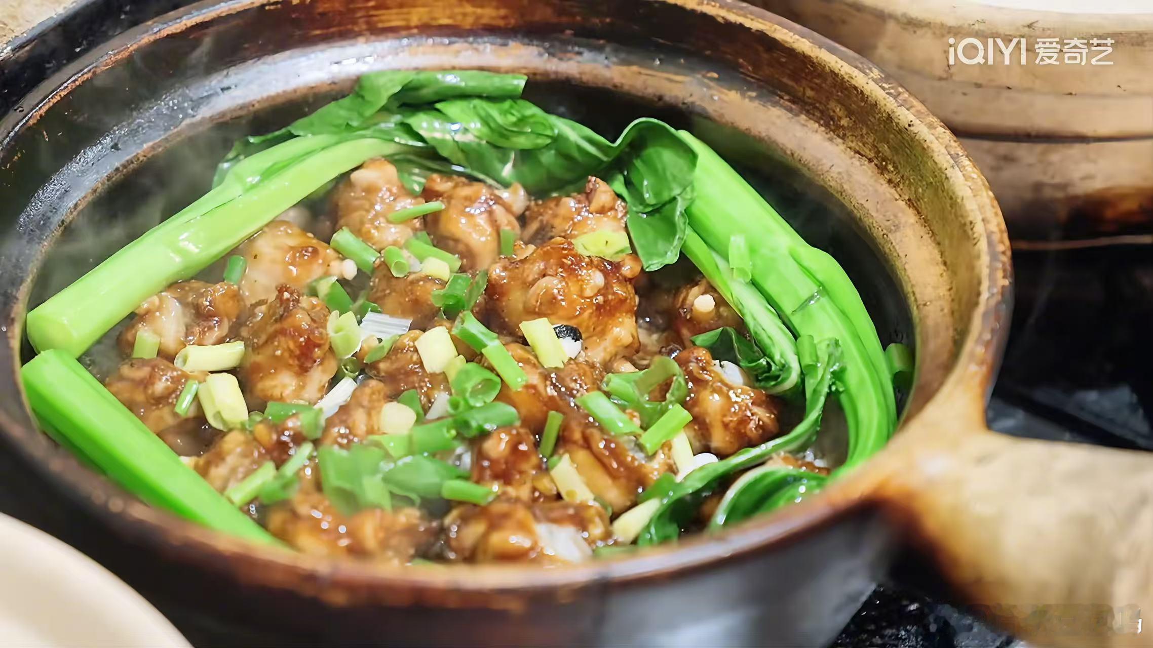 陈赫吃蚂蚁陈赫问五哈下次吃什么 五哈的美食挑战对陈赫越来越苛刻，连酸蚂蚁都安排上