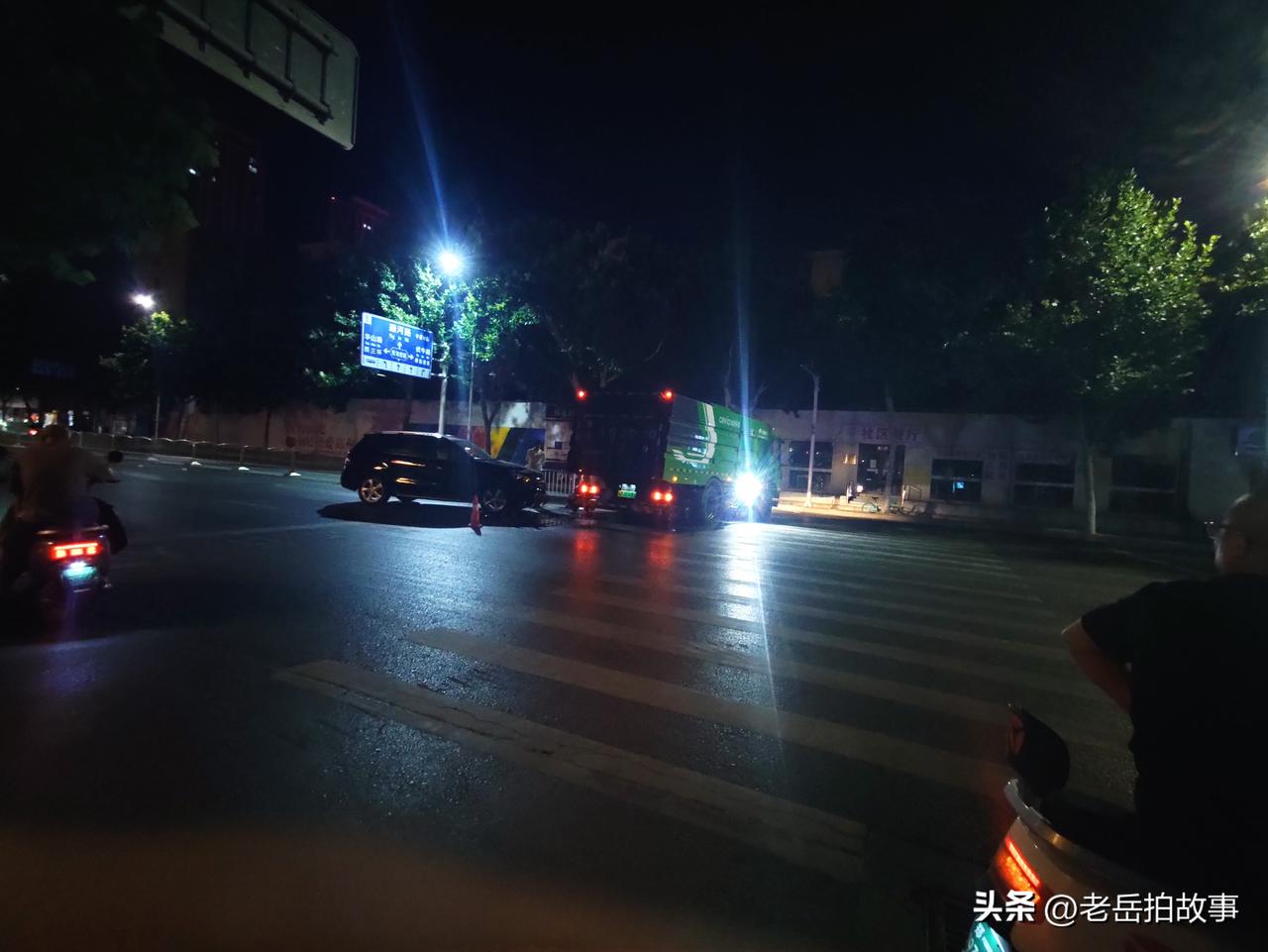郑州街头随手拍:2026年6月13日夜零点十五分左右，郑州市中原区秦岭路陇海路交